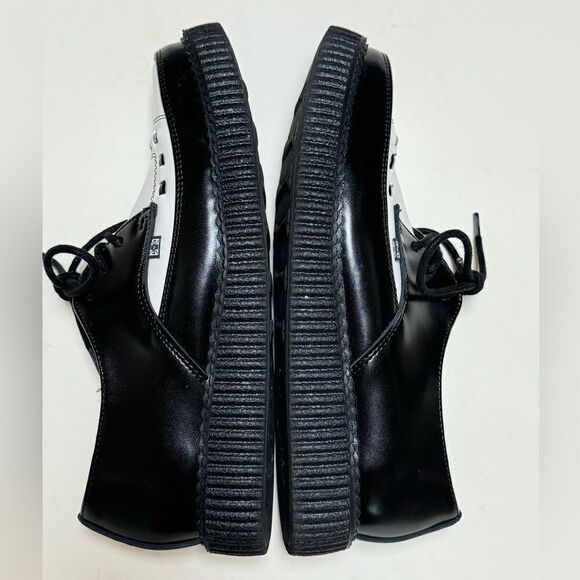 T.U.K Men’s Unisex Black|White Look Sharp Pointed Creeper Shoes Sz M6/W8